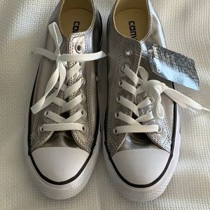 CONVERSE All*Star sneakers. Silver metallic twill